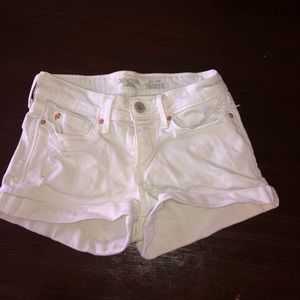 Levi’s white shorts